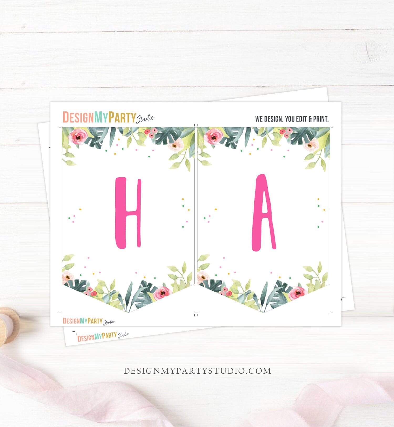 Happy Birthday Banner Safari Animals Pink Party Animals Wild One Birthday Girl Zoo Decorations Instant download PRINTABLE DIGITAL 0322